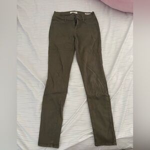 PacSun Green Skinny Jeans with Classic Style